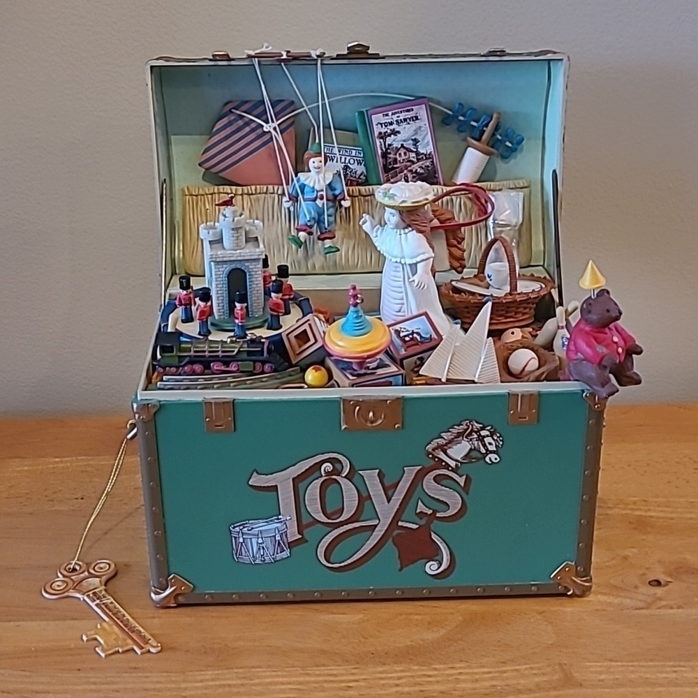 ENESCO 1986 'Toy Symphony' Treasure Chest of Toys Animated Music Box